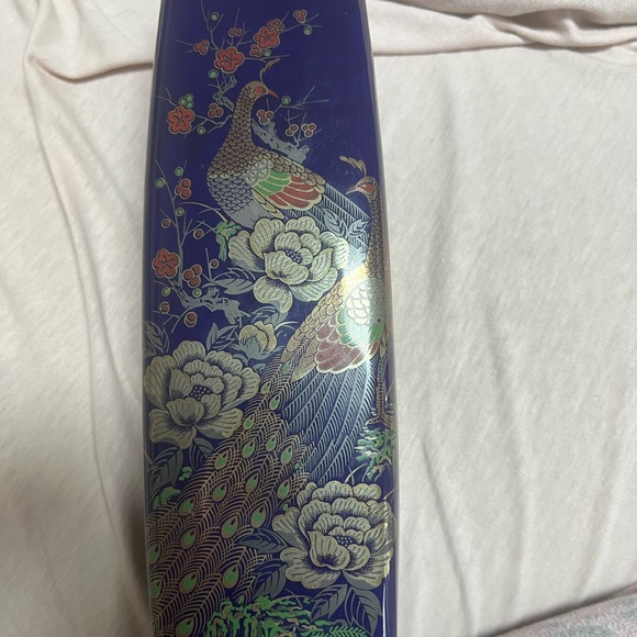 COBOLT blue Japanese peacock vase 11”/3” - Picture 4 of 6